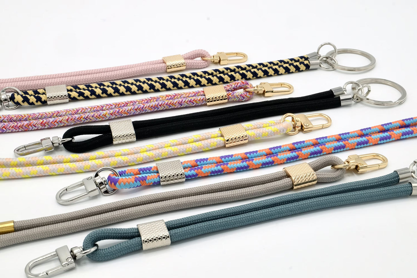 Schlüsselanhänger aus Seil mit Karabiner Blaugrau