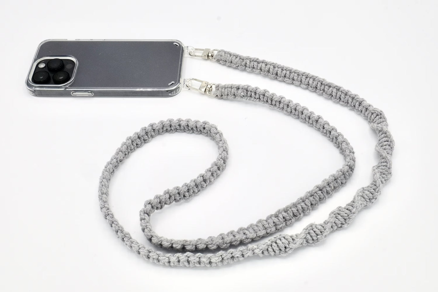 Handykette - Makramee Band mit Karabinern Grau