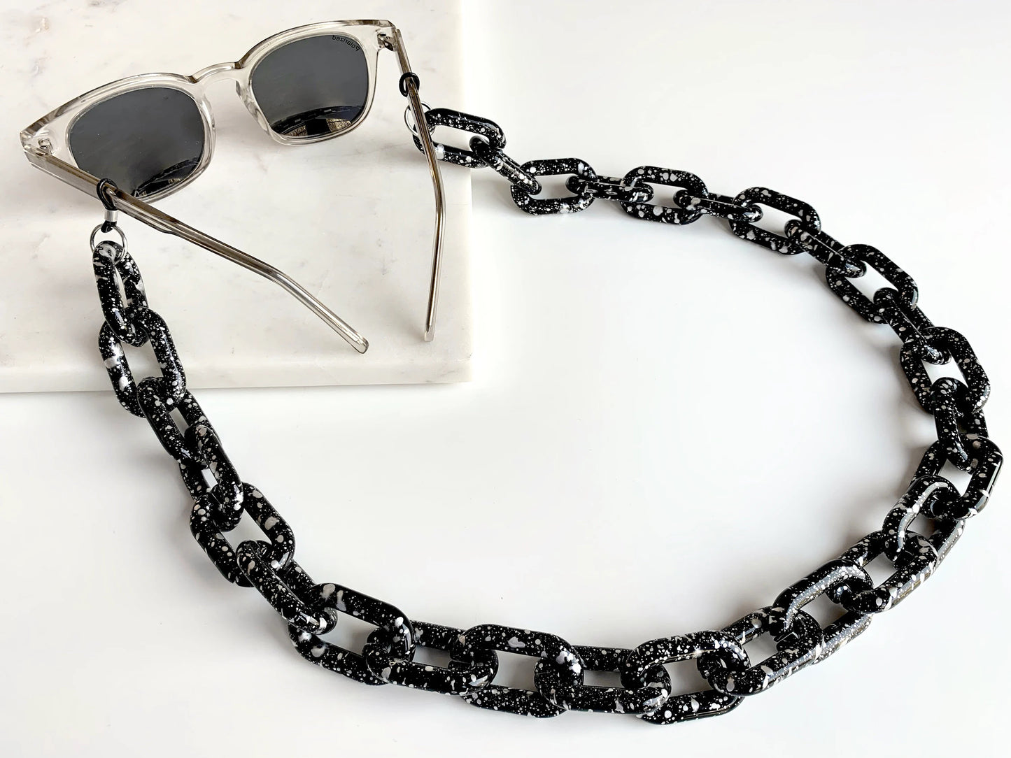 Statement Brillenkette Schwarz gesprenkelt