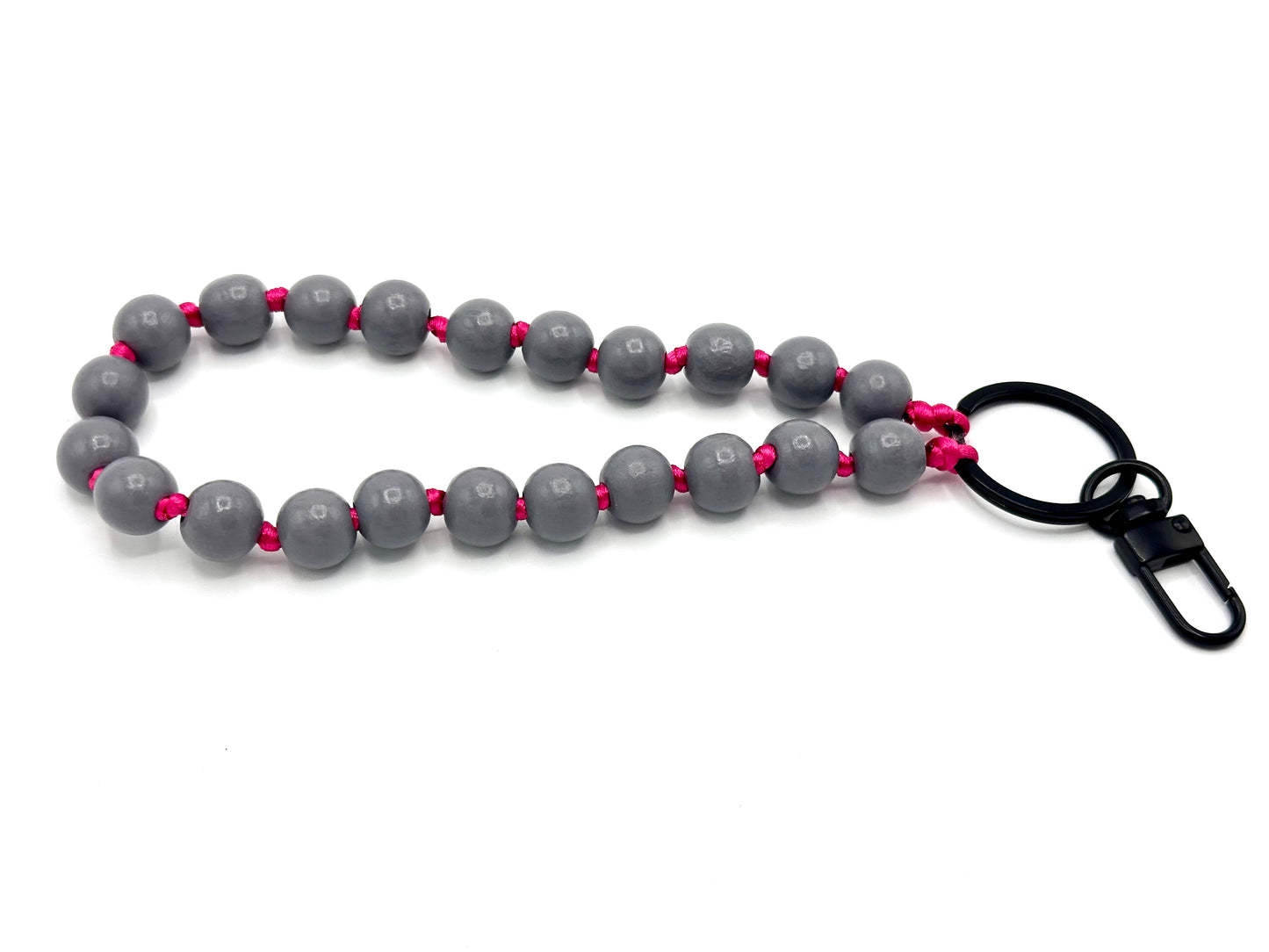 Schlüsselanhänger aus Holzperlen mit Karabiner Anthrazit/Pink