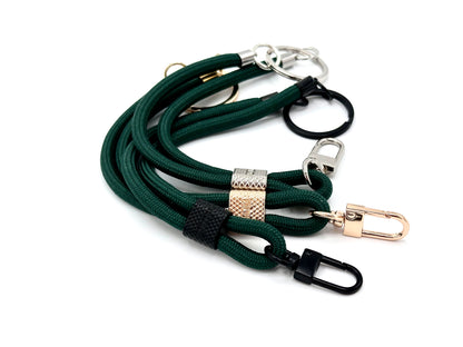 Schlüsselanhänger mit Karabiner Dunkelgrün