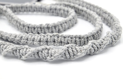 Handykette - Makramee Band mit Karabinern Grau